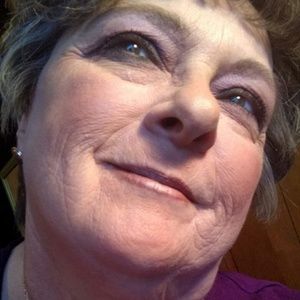 Meet your Posher, Deb